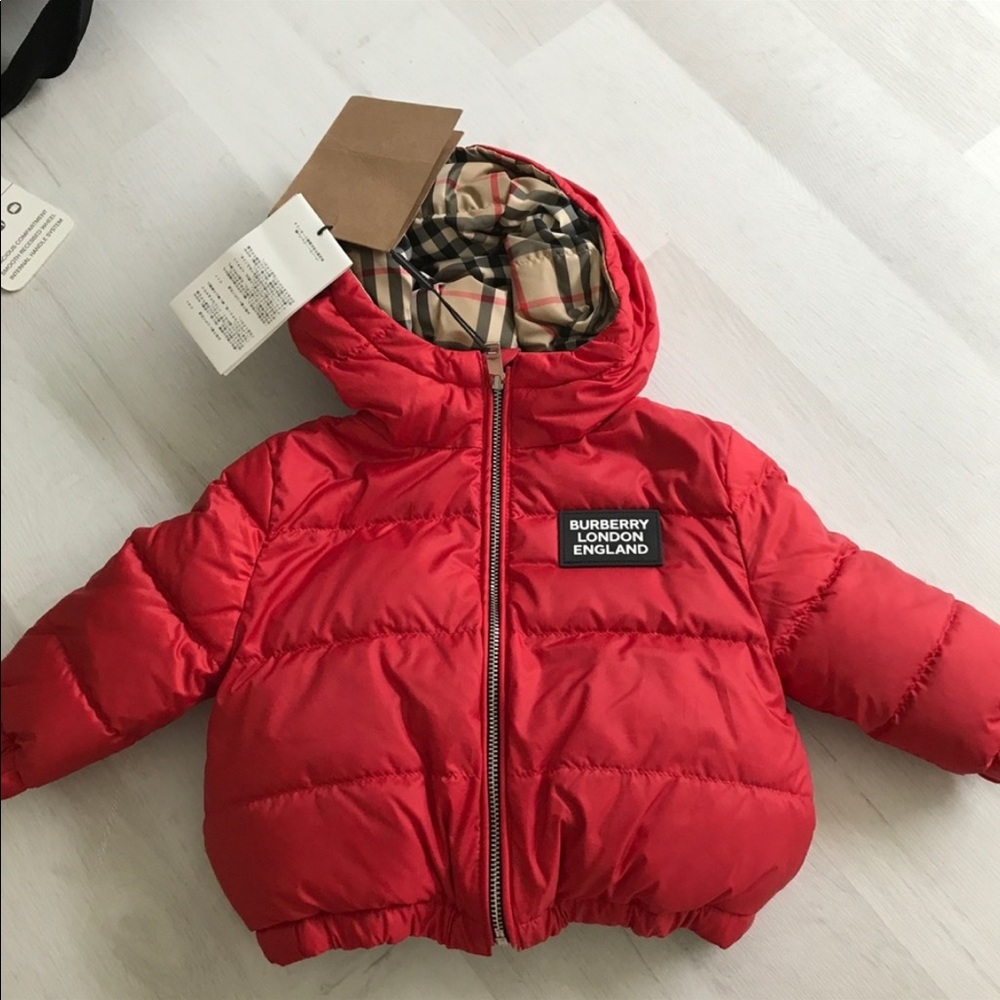 Burberry Coat Worn only a handful of times! VERY GOOD CONDITION! Reversible